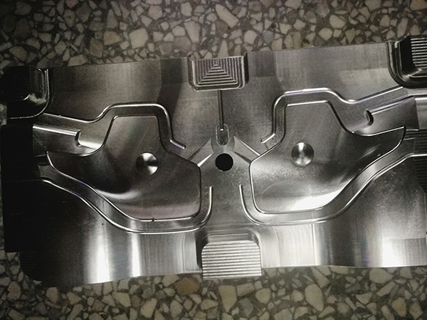 汽車模具零部7